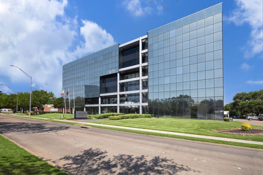More Photos Of 11000 Richmond Ave, Houston Office For Lease