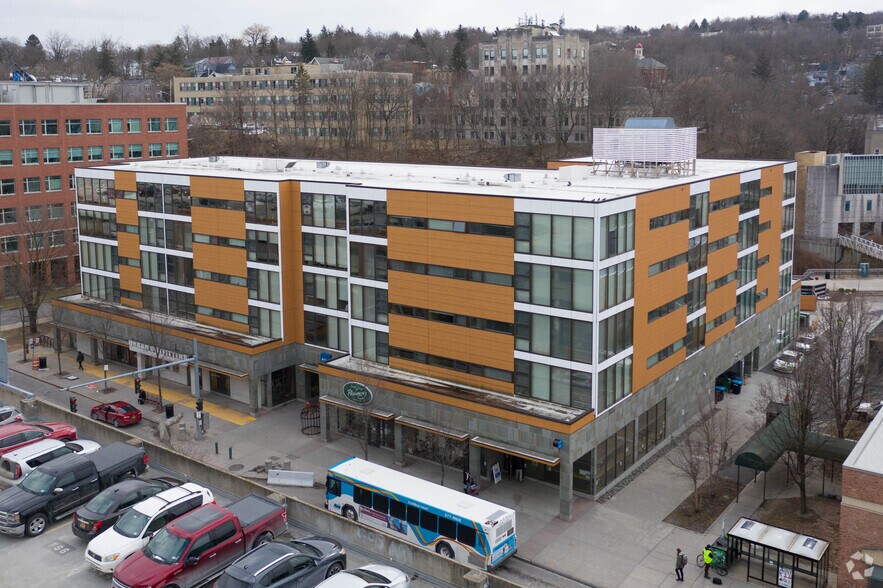 More Photos Of 131 E Green St, Ithaca Apartments For Lease