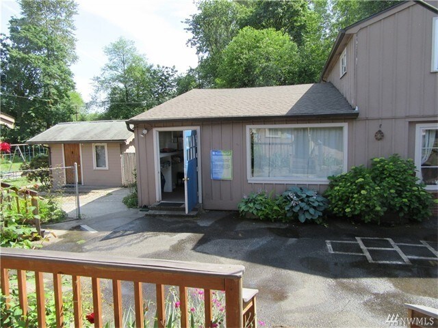 Primary Photo Of 36475 Pacific Hwy S, Federal Way Schools For Sale