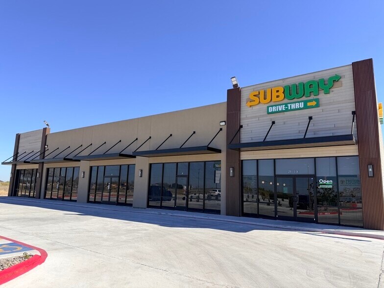 More Photos Of 2820 N International Blvd, Weslaco General Retail For Lease