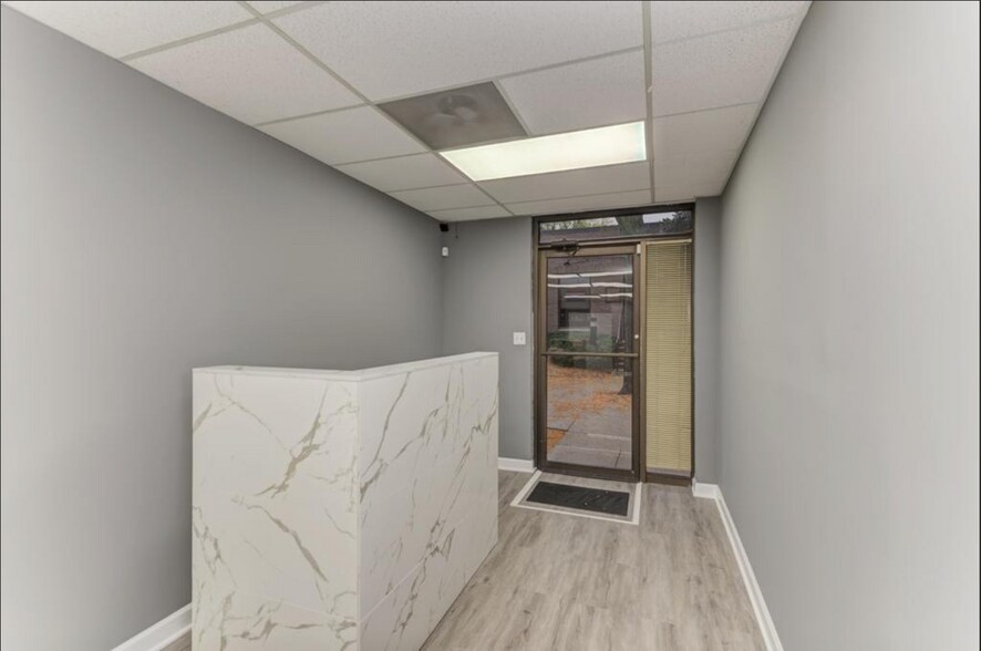 More Photos Of 4260 Westbrook Dr, Aurora Loft Creative Space For Lease