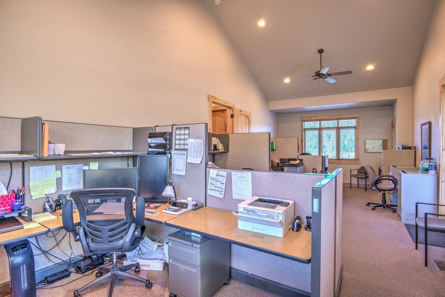 More Photos Of 70 Morning Sun Dr, Woodland Park Loft Creative Space For Sale