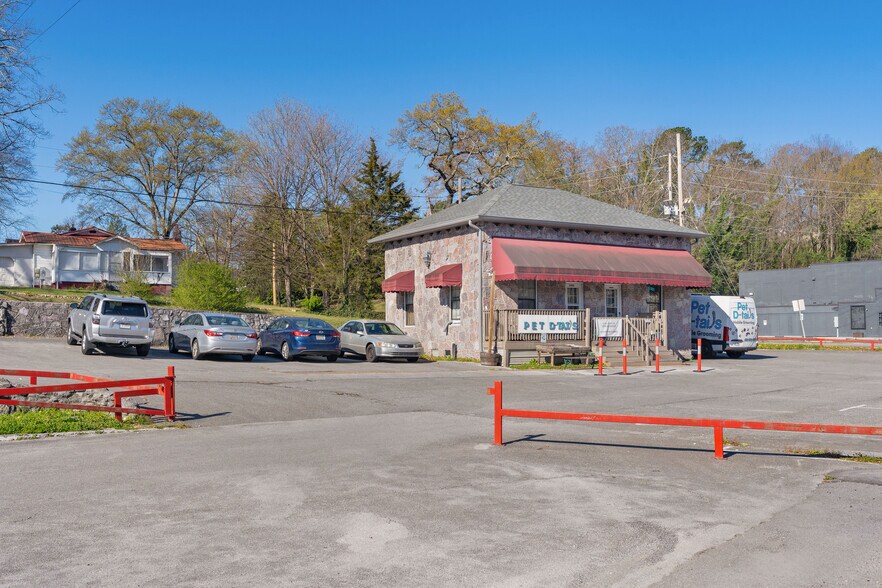 More Photos Of 3900 Ringgold Rd, Chattanooga Freestanding For Sale