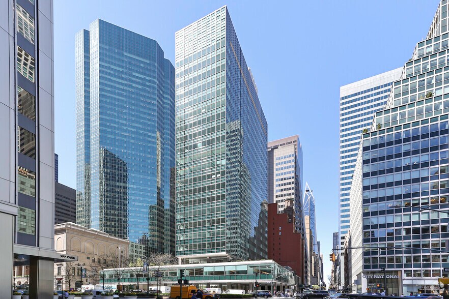 More Photos Of 390 Park Ave, New York Coworking Space