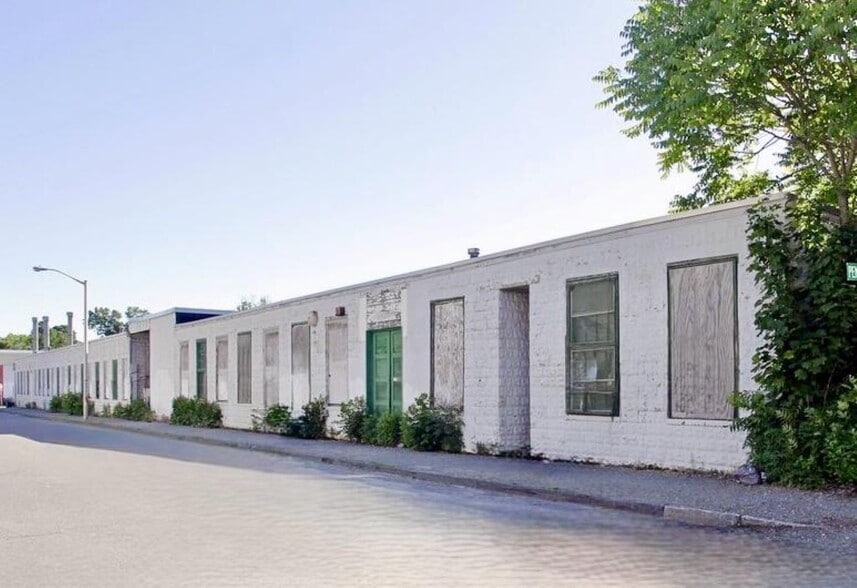 More Photos Of 129 Dewey St, Worcester Manufacturing For Sale