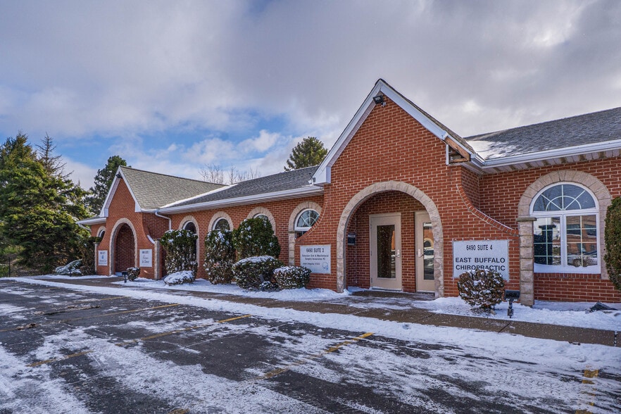 More Photos Of 6490 Main St, Buffalo Medical For Lease