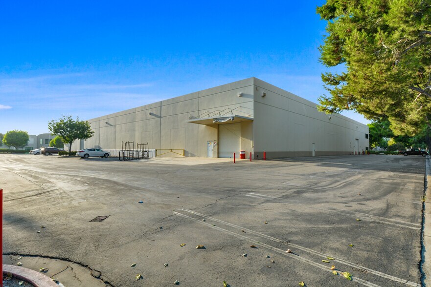 More Photos Of 550 Burning Tree Rd, Fullerton Manufacturing For Lease