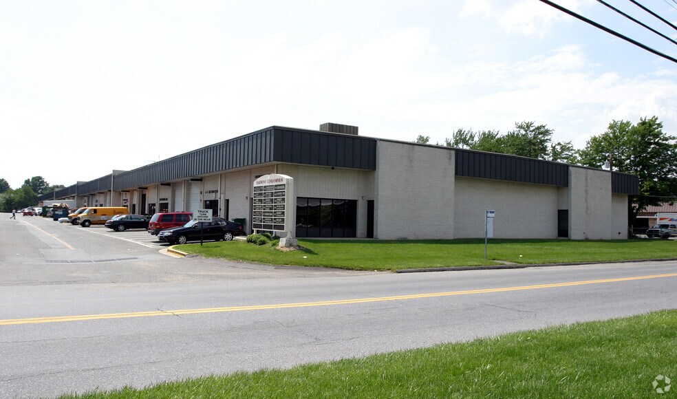 More Photos Of 8501-8585 Atlas Dr, Gaithersburg Warehouse For Sale