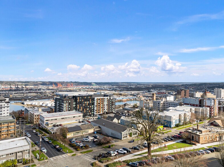 More Photos Of 401 Fawcett Ave, Tacoma Veterinarian Kennel For Sale