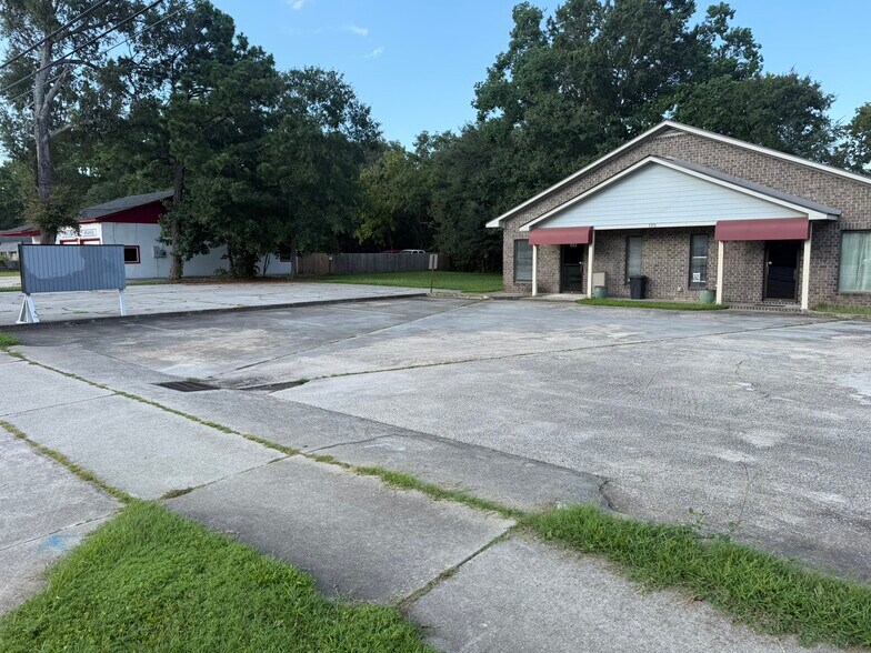 More Photos Of 131 & 133 Red Bank Road, Goose Creek Loft Creative Space For Lease