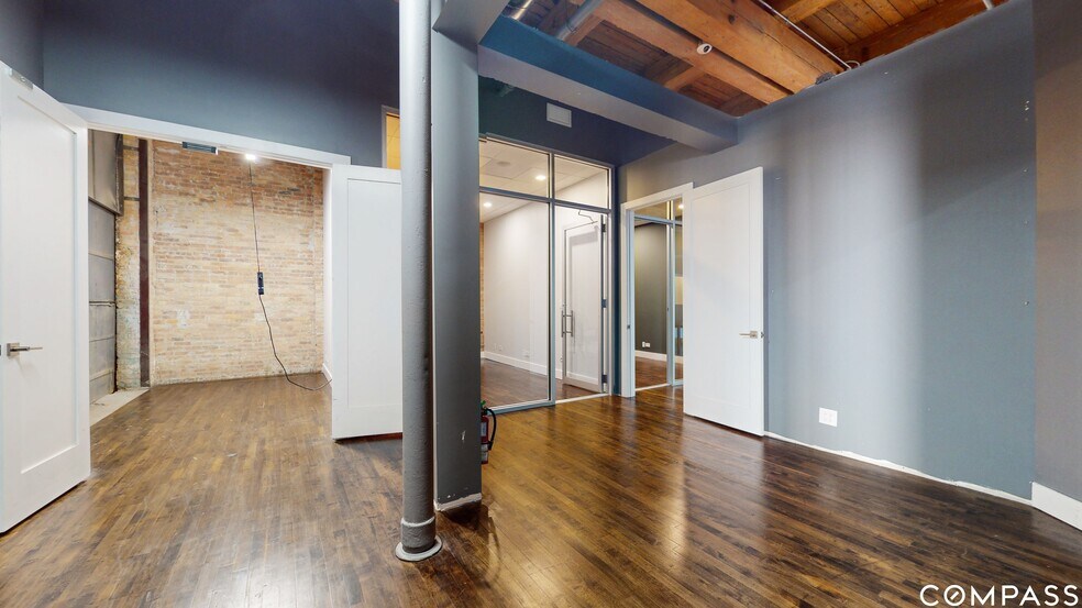 More Photos Of 2241 S Wabash Ave, Chicago Loft Creative Space For Sale