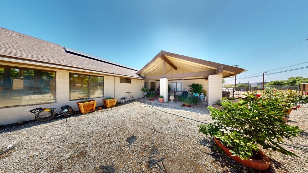 More Photos Of 18900 Cajon Blvd, San Bernardino Warehouse For Sale