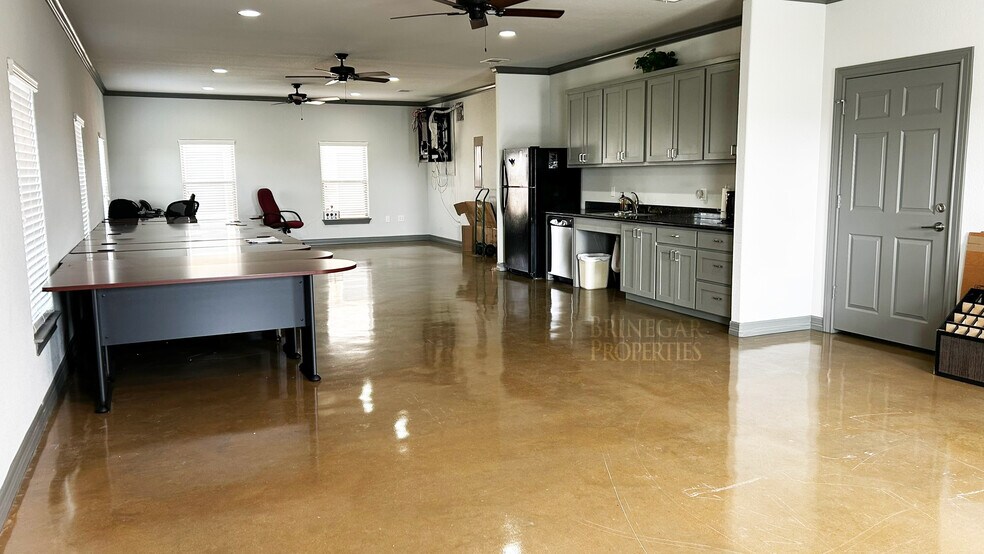 More Photos Of 2851 Joe Dimaggio Blvd, Round Rock Medical For Lease