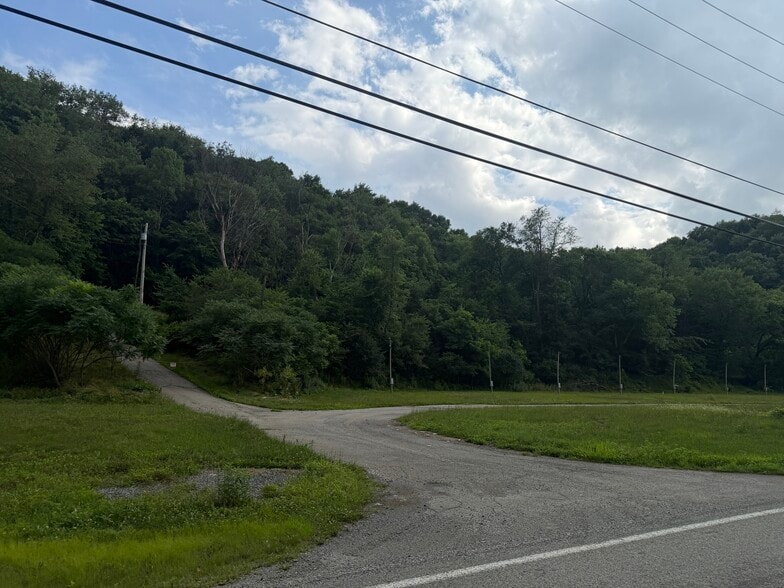 More Photos Of 1 Shady Side Trailer Ct, New Brighton Manufactured Housing Mobile Home Park For Sale