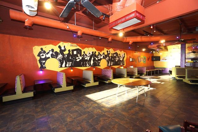 More Photos Of 404 Main St, Belleville Storefront For Sale