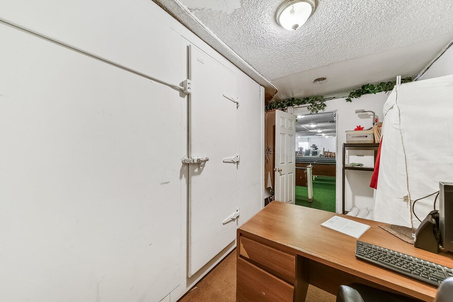 More Photos Of 1311 W Owens Ave, Las Vegas Religious Facility For Sale