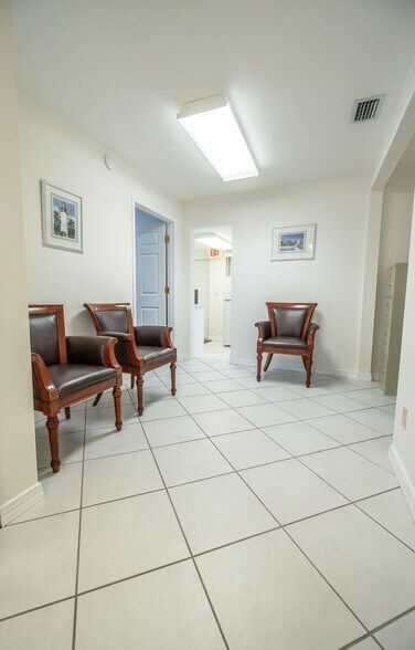 More Photos Of 18 NE 2nd Ave, Dania Beach Office For Sale