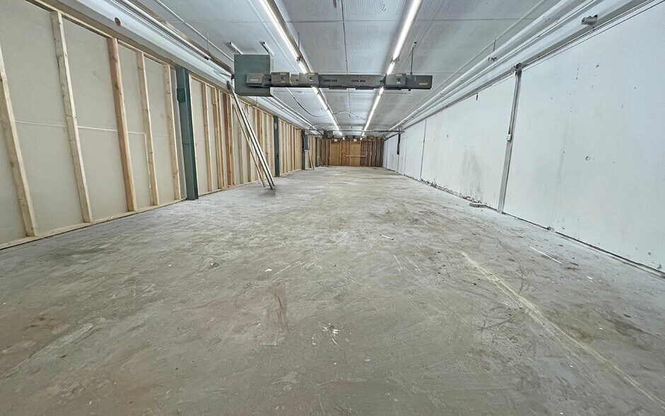 More Photos Of 142 Reno Ave, New Cumberland Warehouse For Lease