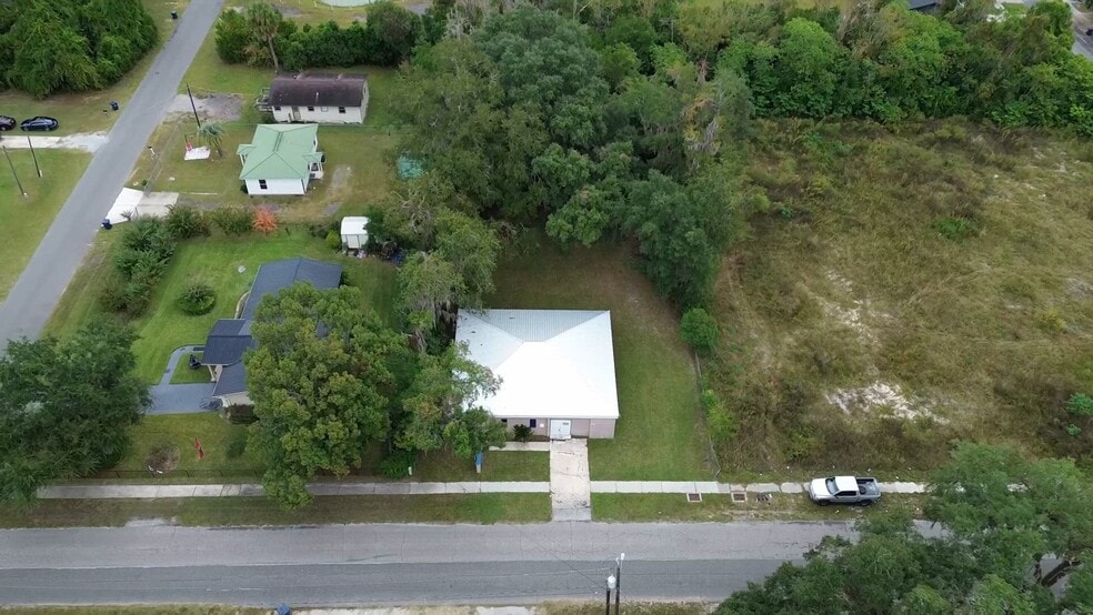 Primary Photo Of 323 M L King, Macclenny Religious Facility For Sale