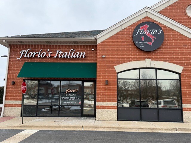 Primary Photo Of 1540 Carlemont Dr, Crystal Lake Freestanding For Sale