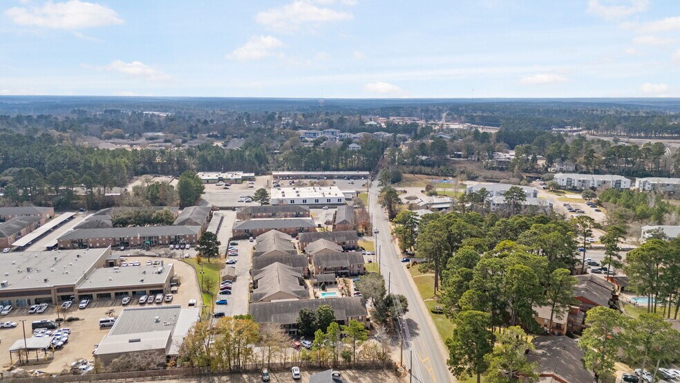 More Photos Of 2451 Lake Rd, Huntsville Apartments For Sale