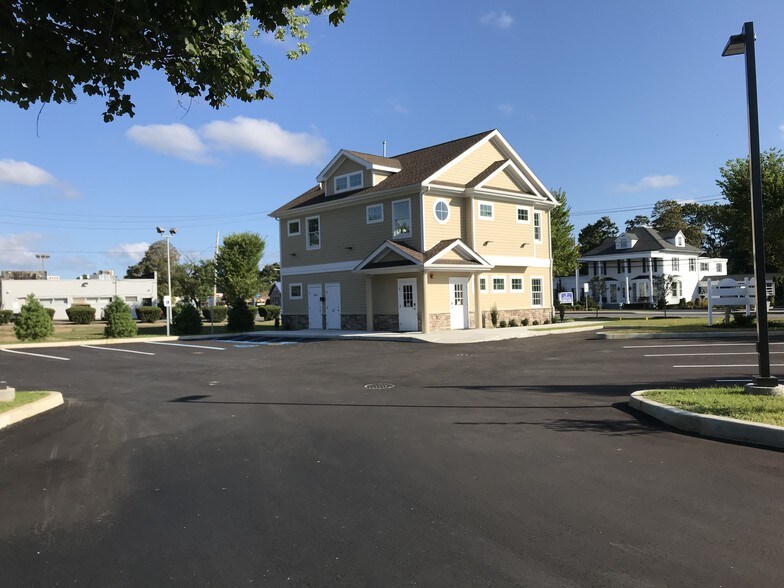 More Photos Of 590 Patchogue Rd, Port Jefferson Station Office For Sale