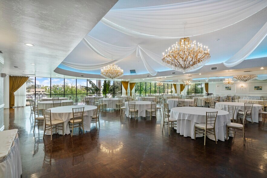 More Photos Of 1680 SE 3rd Ct, Deerfield Beach Loft Creative Space For Lease