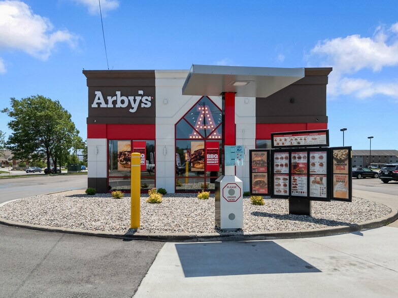 More Photos Of 4651 W 61st Ave, Hobart Fast Food For Sale