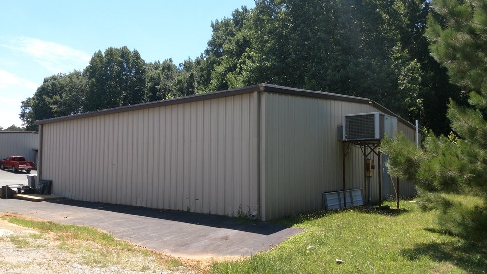 More Photos Of 909 Alston Bridge Rd, Siler City Manufacturing For Sale