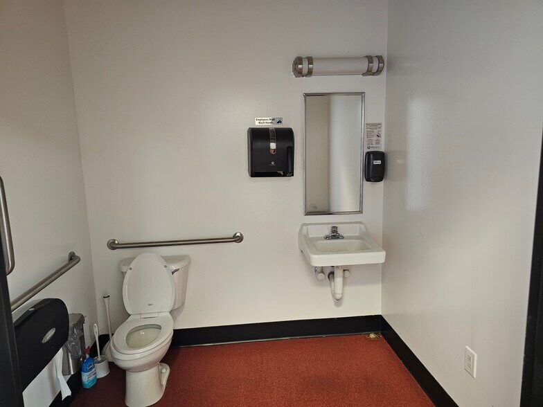 More Photos Of 420 The Parkway, Greer General Retail For Sale