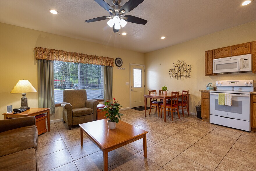 More Photos Of 5829 Buck Springs Rd, Pinetop Hotel For Sale