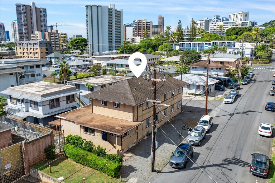 More Photos Of 1125 Hassinger St, Honolulu Apartments For Sale