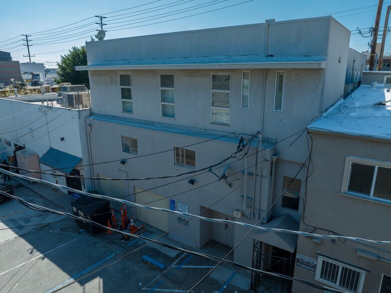 More Photos Of 908-910 N La Cienega Blvd, Los Angeles Storefront Retail Office For Sale