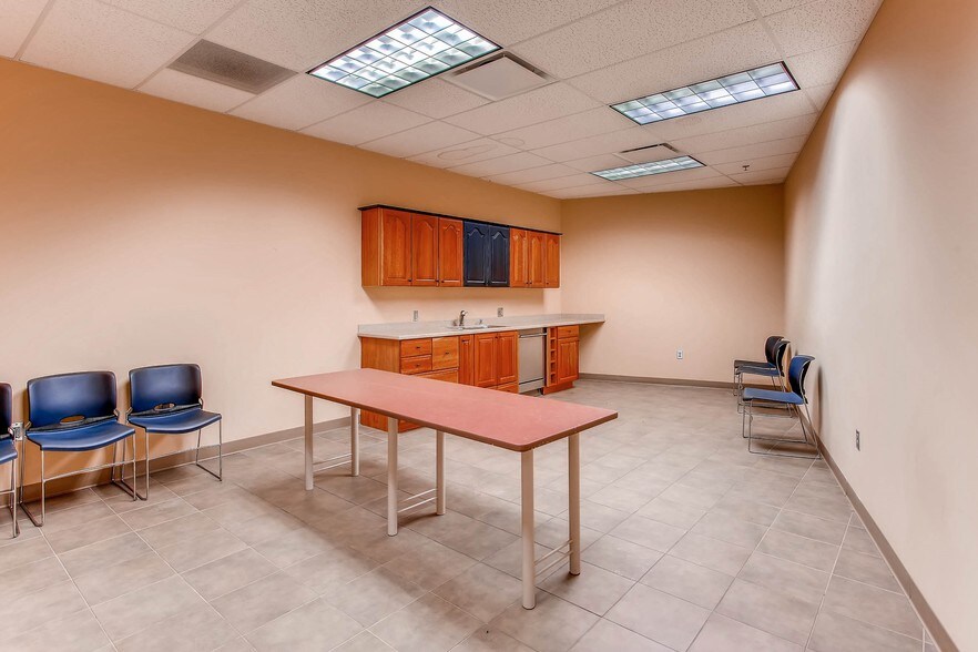 More Photos Of 1805-1823 S Murray Blvd, Colorado Springs Manufacturing For Lease