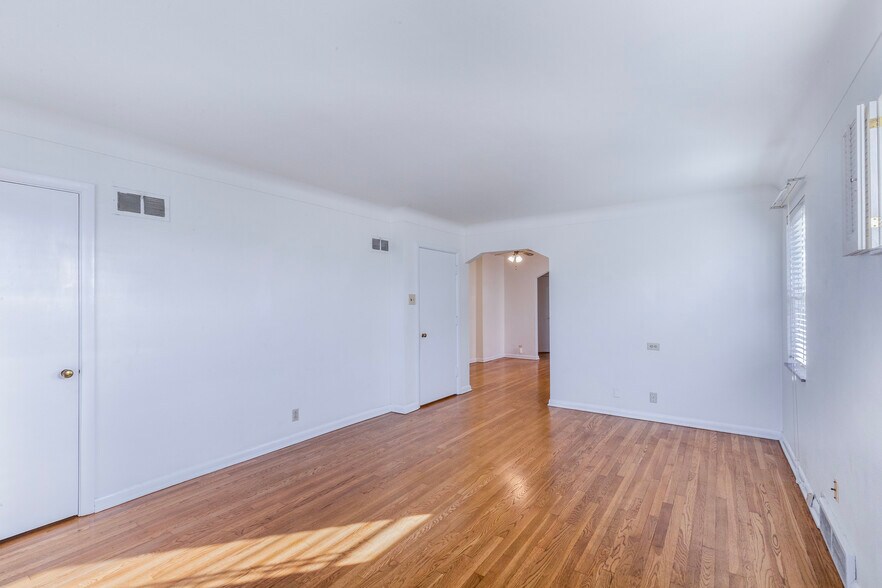 More Photos Of 5944 Loughborough Ave, Saint Louis Apartments For Sale