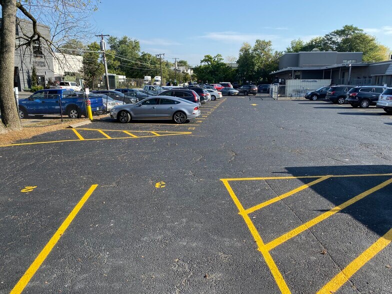 More Photos Of 300 Waverly Ave, Mamaroneck Research And Development For Lease