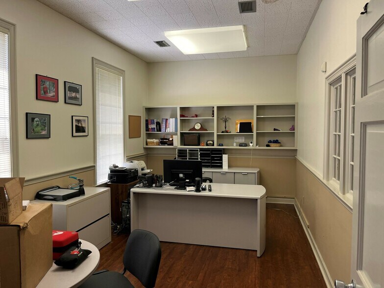 More Photos Of 243 Office Plaza Dr, Tallahassee Office For Sale