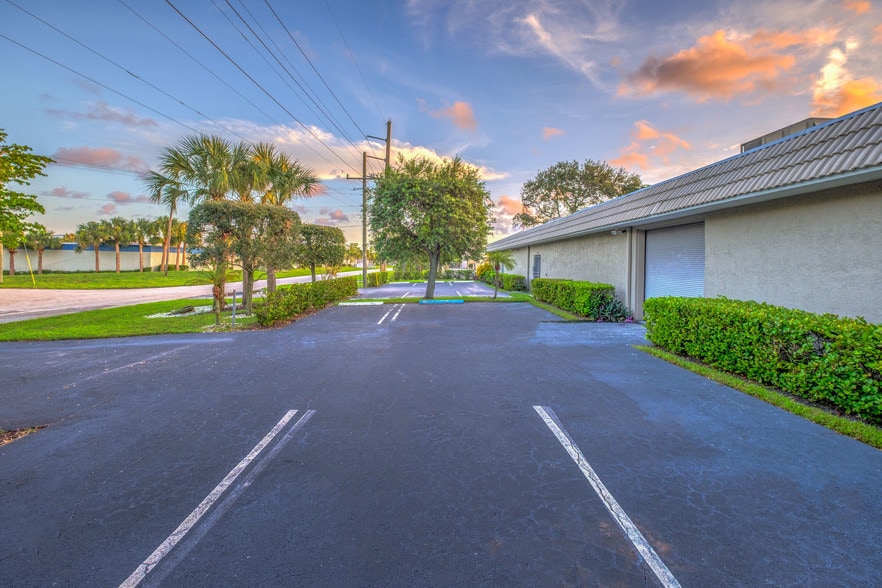 More Photos Of 800 SW 15th Ave, Delray Beach Warehouse For Sale