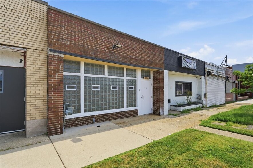 More Photos Of 18060 James Couzens Fwy, Detroit Loft Creative Space For Sale
