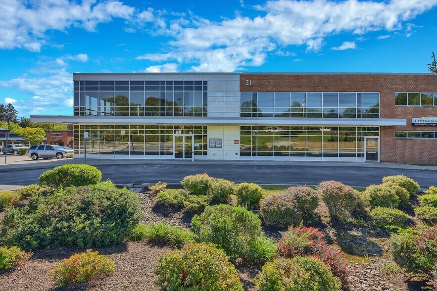 More Photos Of 21 Laurel Ave, Cornwall Medical For Lease