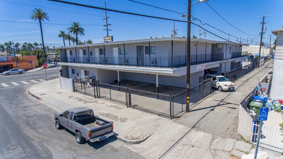 More Photos Of 4905 W Adams Blvd, Los Angeles Apartments For Sale