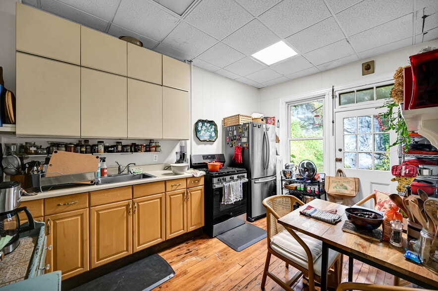 More Photos Of 1 Riverside Dr, Sleepy Hollow Village Apartments For Sale