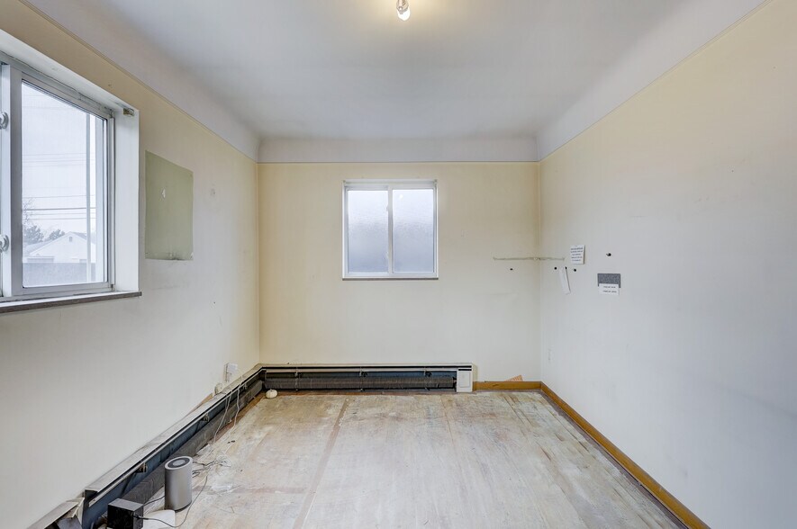 More Photos Of 23919 John R Rd, Hazel Park Freestanding For Sale