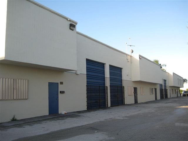 More Photos Of 1521-1529 NW 89th Ct, Doral Warehouse For Lease