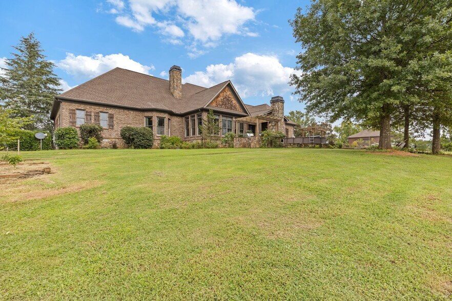 More Photos Of 2932 Highway 124 W, Jefferson Specialty For Sale