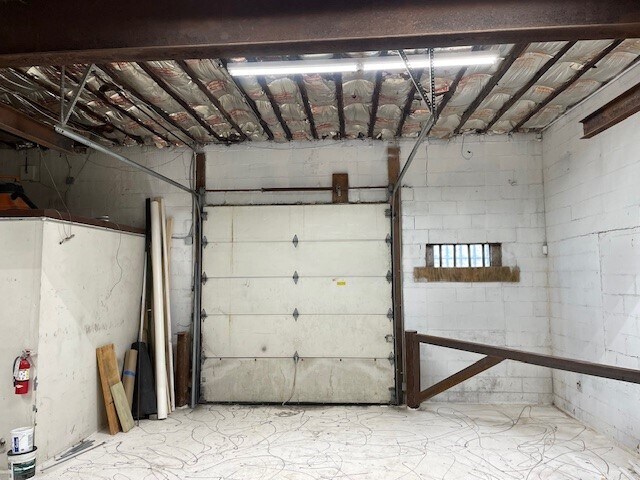 More Photos Of 22813 Dequindre Rd, Hazel Park Warehouse For Sale