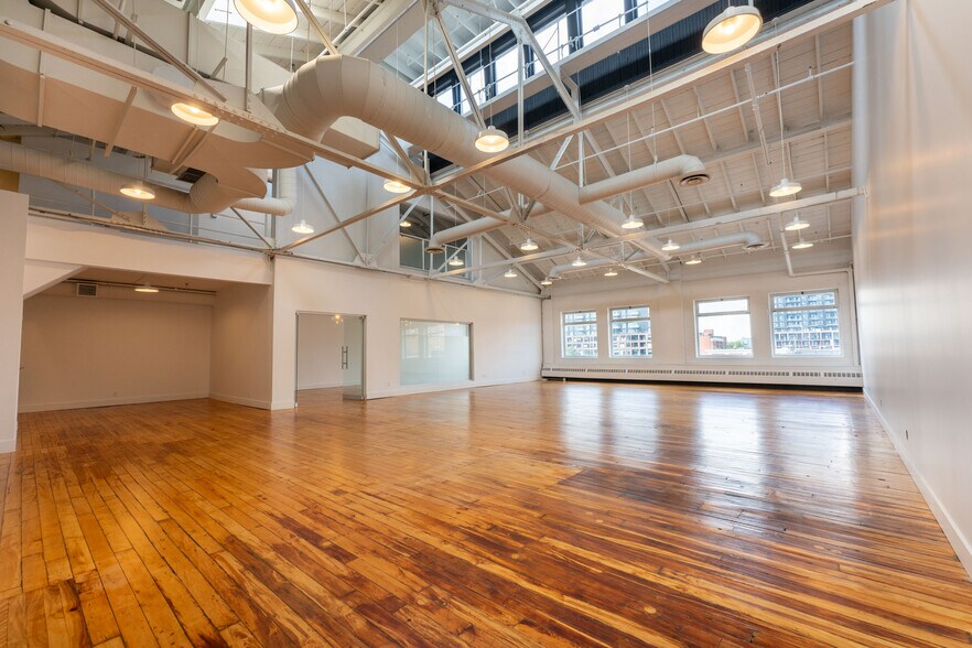 More Photos Of 219 Dufferin St, Toronto Loft Creative Space For Lease
