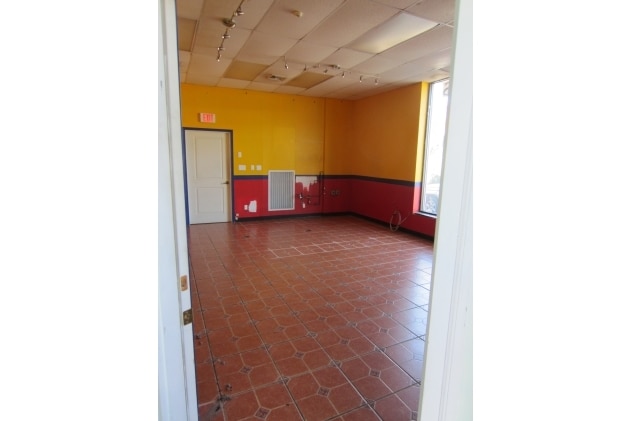 More Photos Of 146 W Jericho Tpke, Huntington Station General Retail For Sale