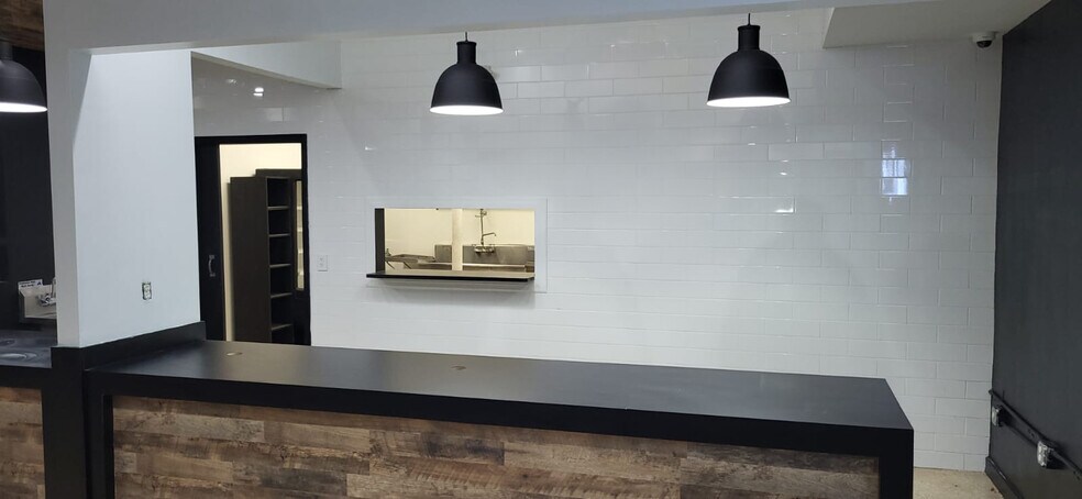 More Photos Of 2322 NE 2nd Ave, Miami Restaurant For Lease