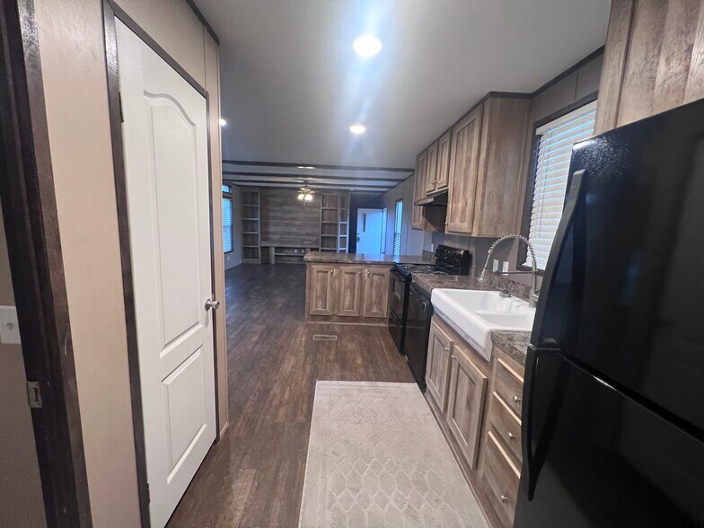 More Photos Of 19645 Nordt Rd, Damon Land For Sale